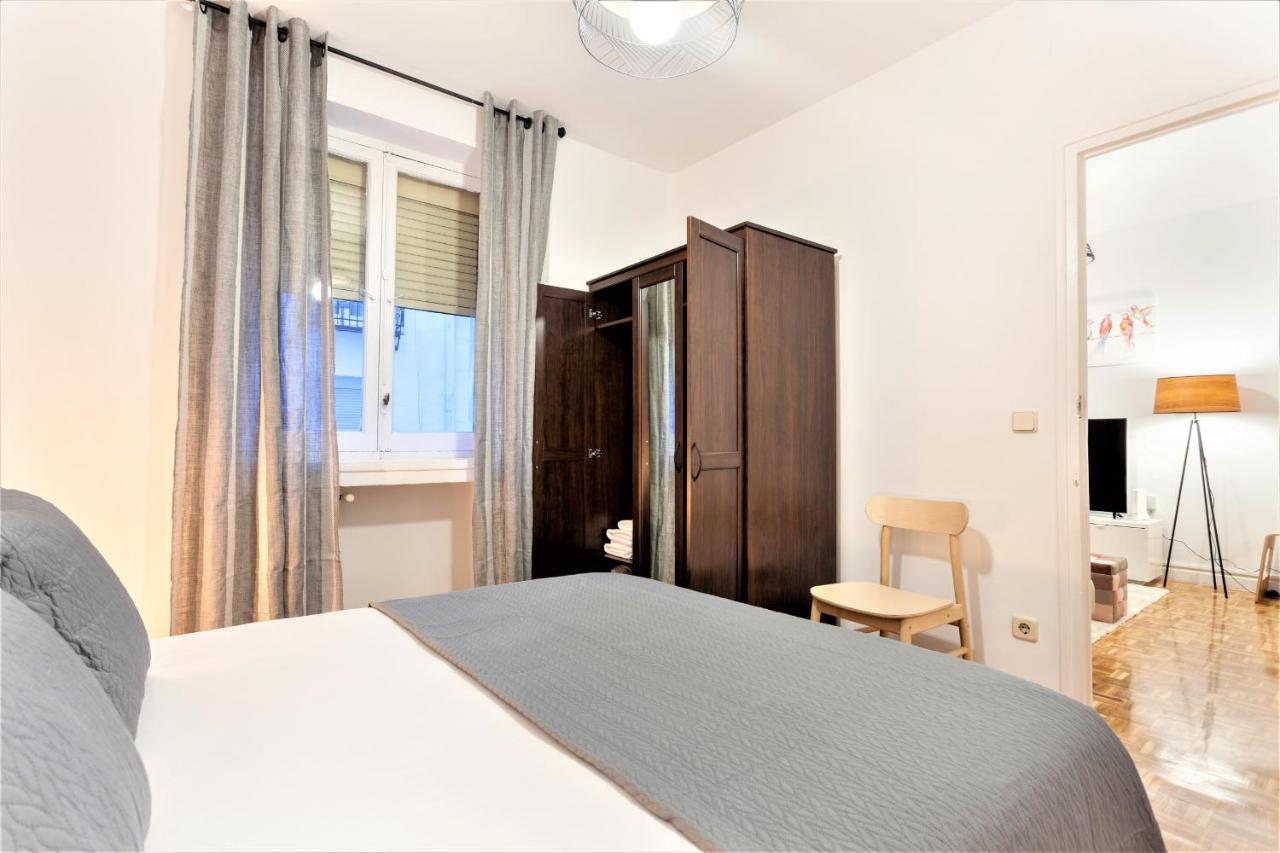 Latina En Madrid Appartement Buitenkant foto